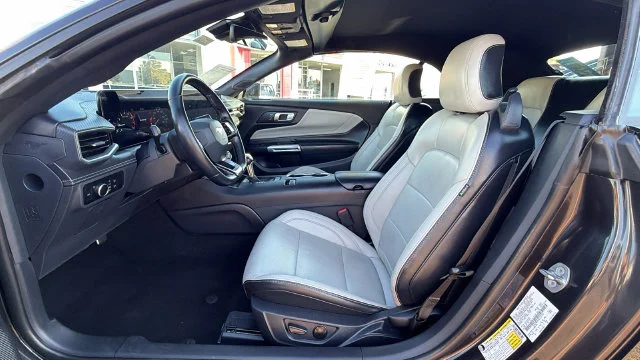 Used 2024 Gray Ford EcoBoost Premium image 27