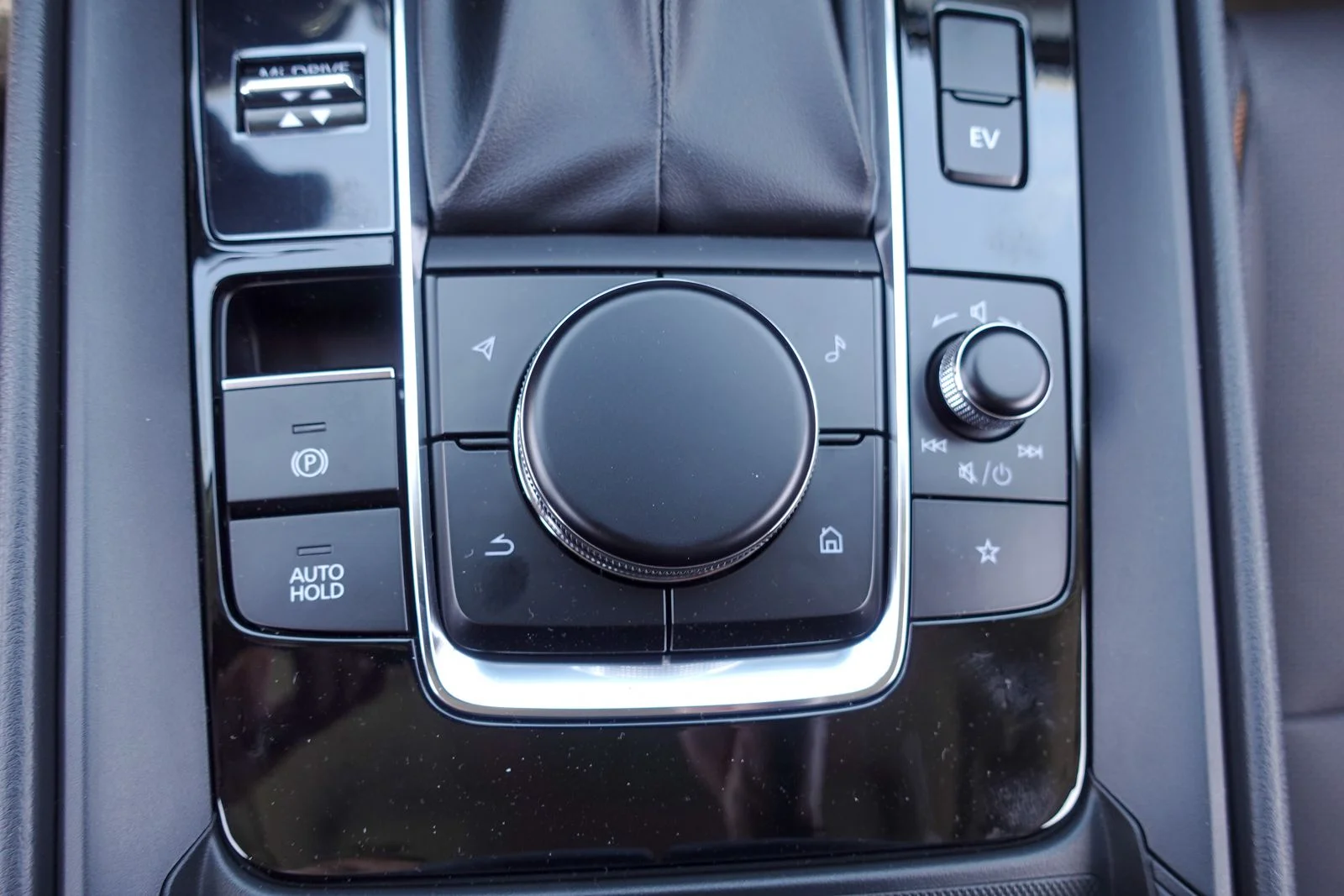 2026 Mazda CX-50 Premium Plus - Photo 24