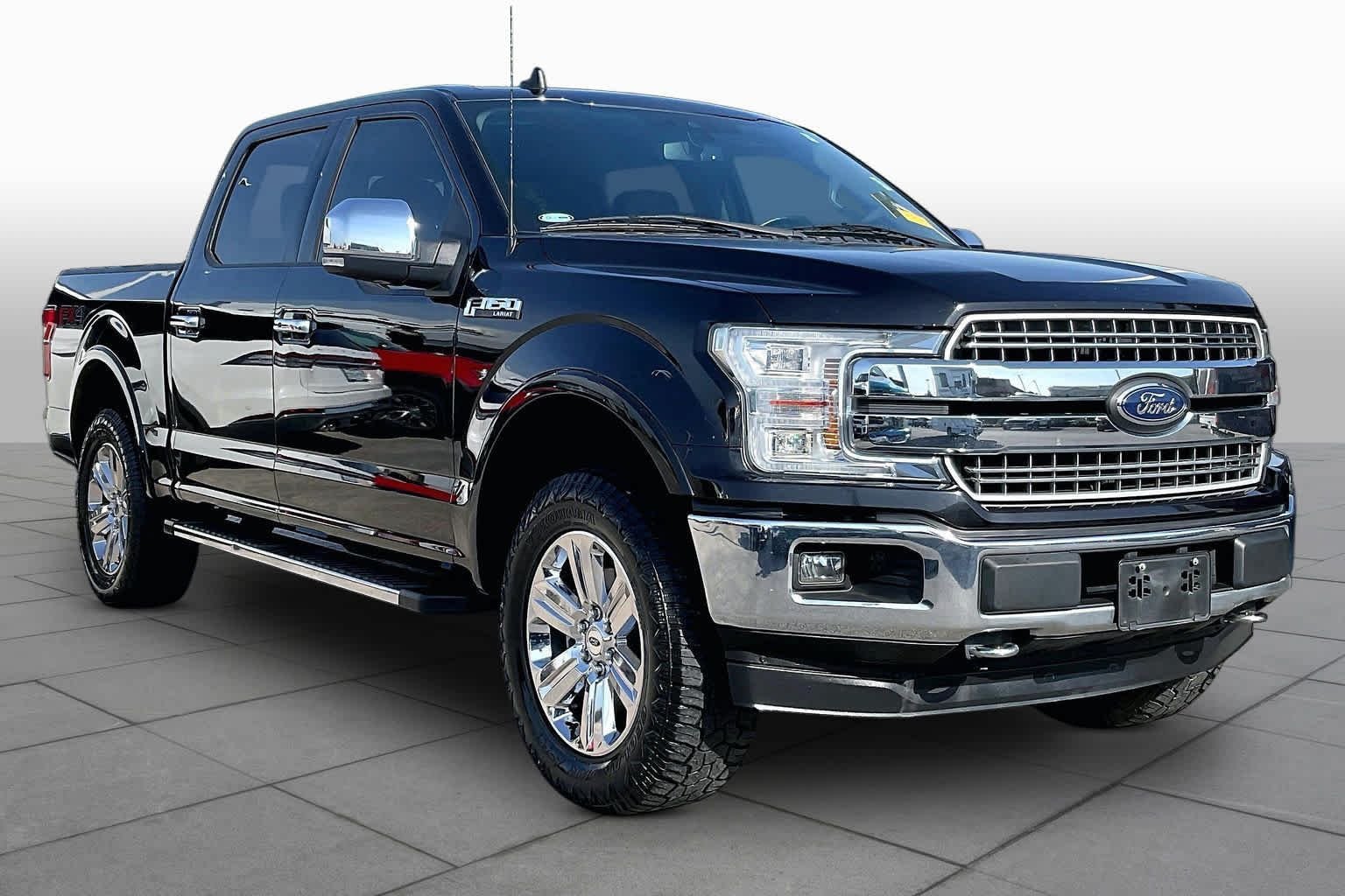 Used 2020 Agate Black Metallic Ford LARIAT image 3