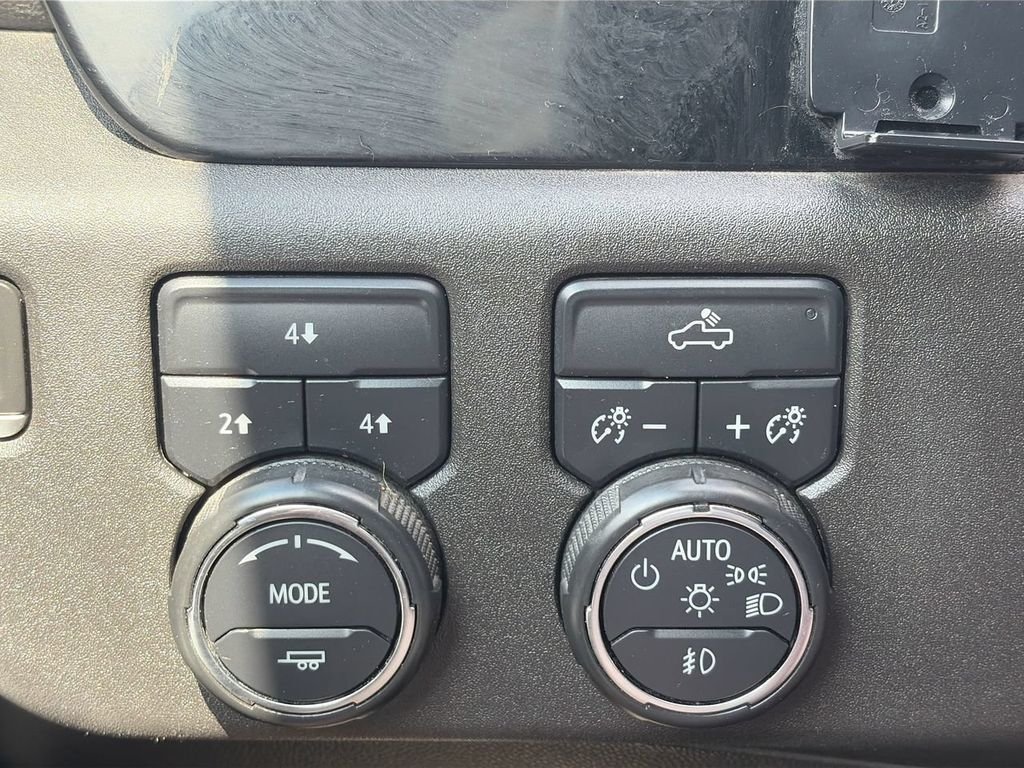 Used 2024 White Chevrolet LT image 23