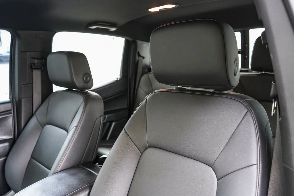 Used 2025 White Chevrolet Trail Boss image 23