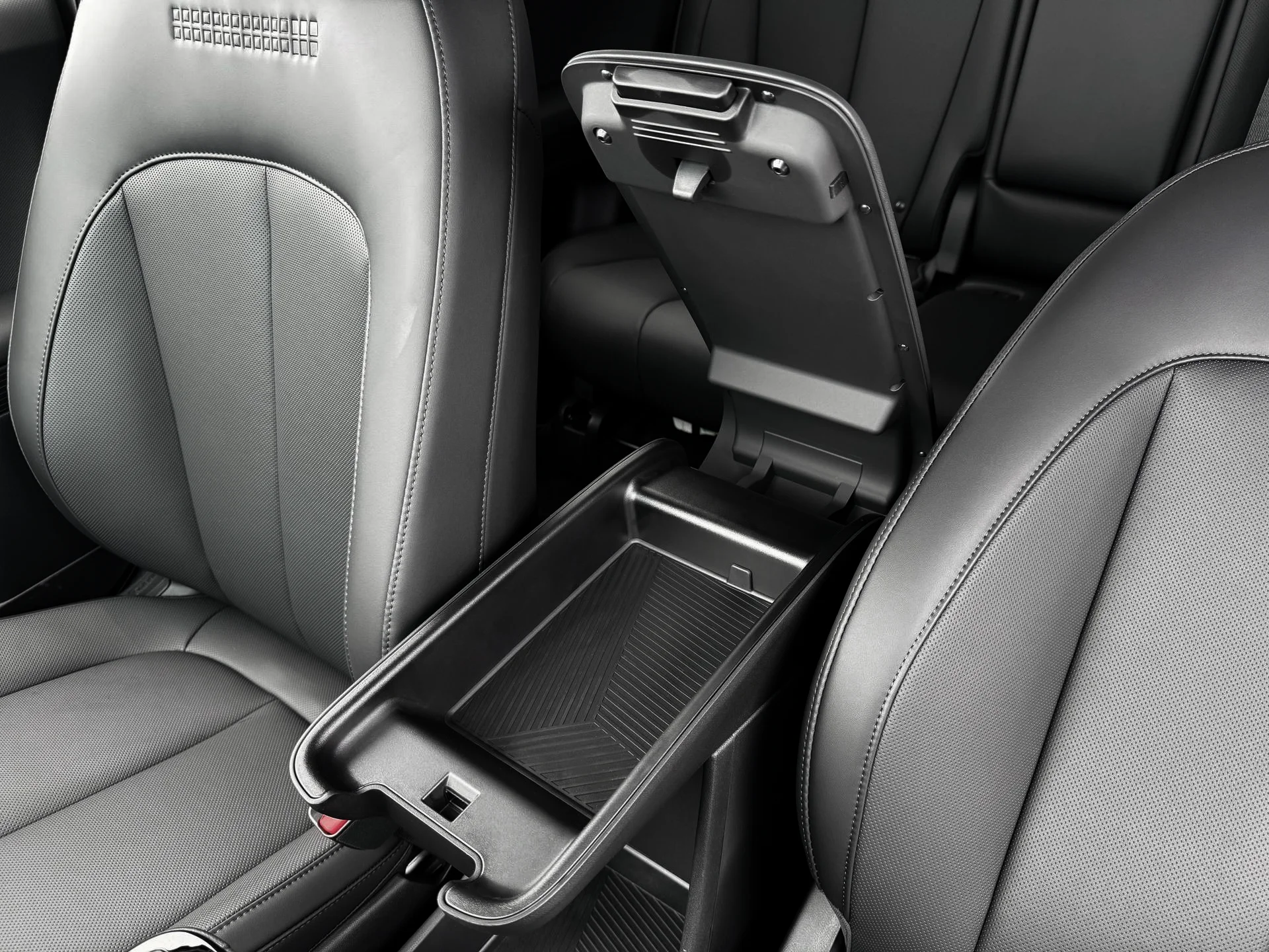 2025 Hyundai IONIQ 5 SEL - Photo 18