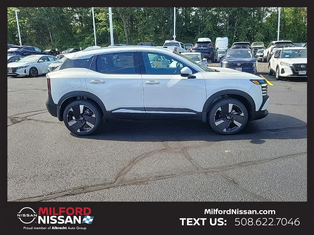 Used 2026 White Nissan SR image 4