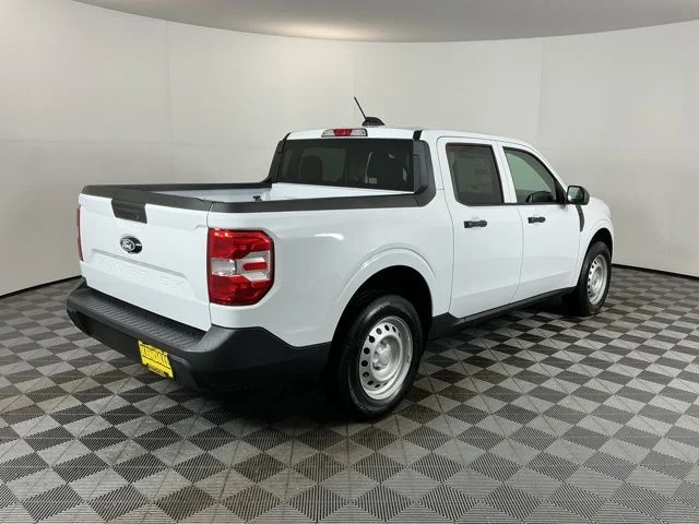 New 2026 Oxford White Ford XL image 5