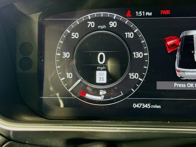 Used 2021 Black Land Rover HSE Silver Edition image 13