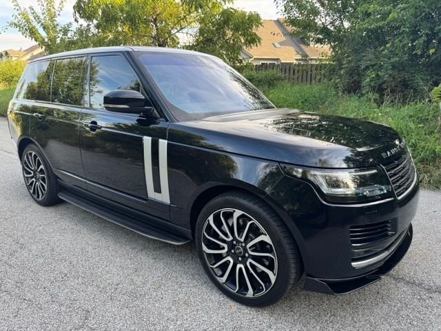 Used 2017 Farallon Black Metallic Land Rover 3.0L V6 Supercharged HSE image 4