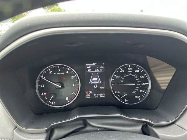 Used 2025 Green Subaru Onyx Edition image 12