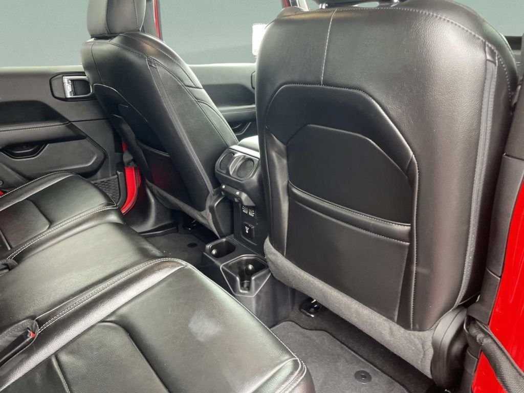 Used 2021 Red Jeep Overland image 16