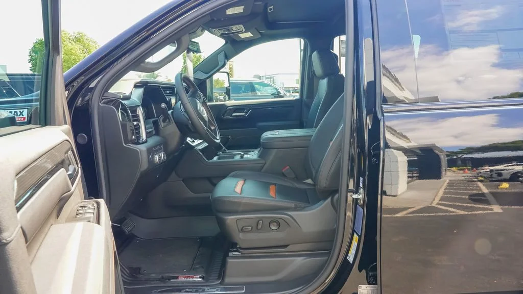 2026 GMC Sierra 2500HD AT4 - Photo 13