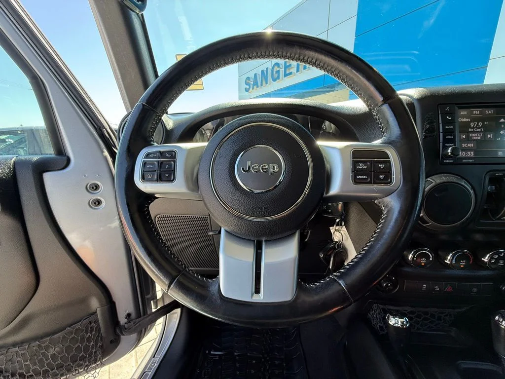 Used 2018 Silver Jeep Unlimited Sport image 18