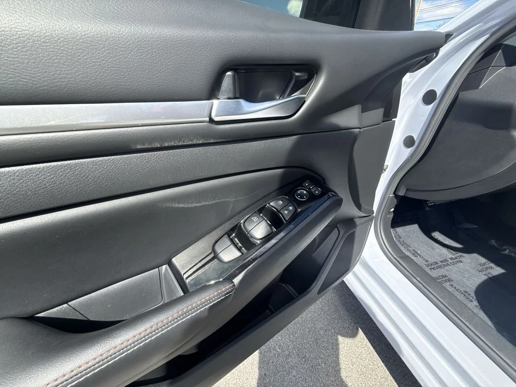 Used 2024 Gray Nissan 2.5 SR image 13