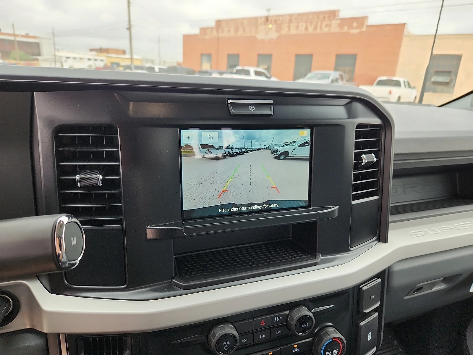 New 2026 Oxford White Ford F-250® XL image 23