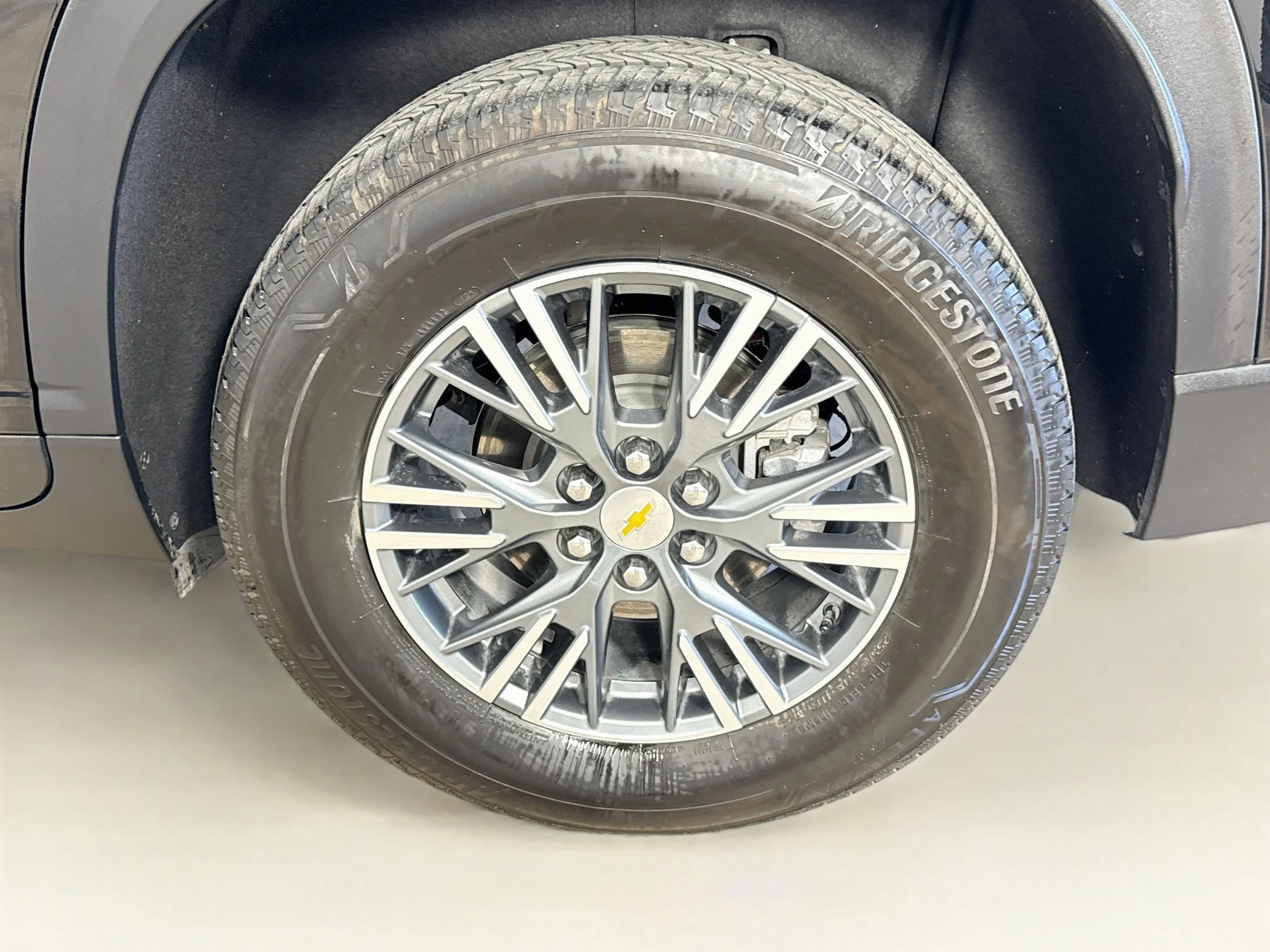Used 2024 Mosaic Black Metallic Chevrolet LT image 34