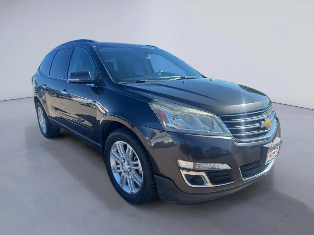 Used 2015 Tungsten Metallic Chevrolet LT image 4