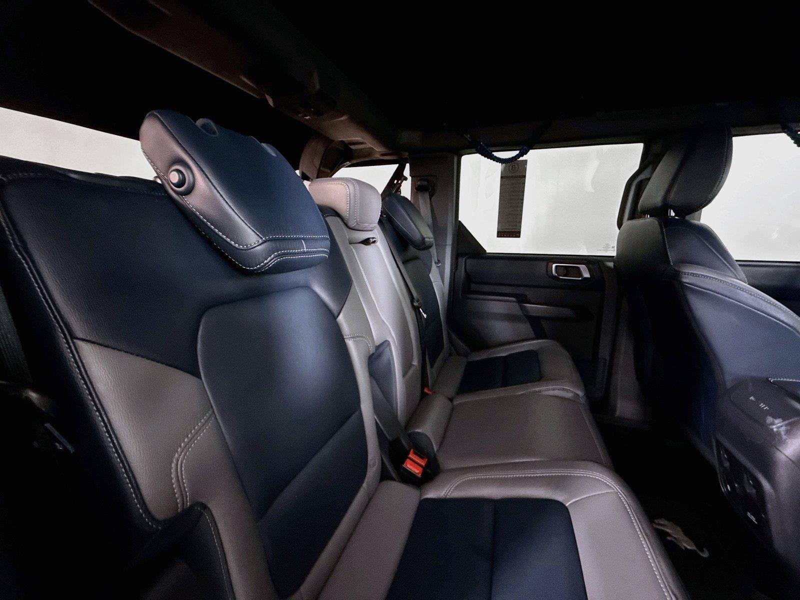 2024 Ford Bronco 4-Door Outer Banks - Photo 37