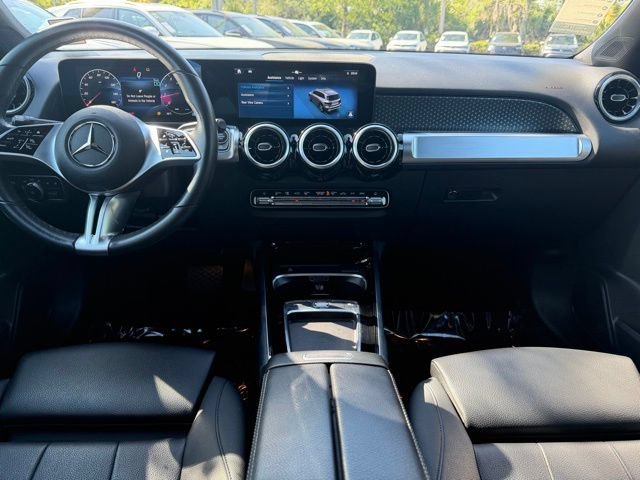 Used 2025  Mercedes-Benz GLB 250 image 13