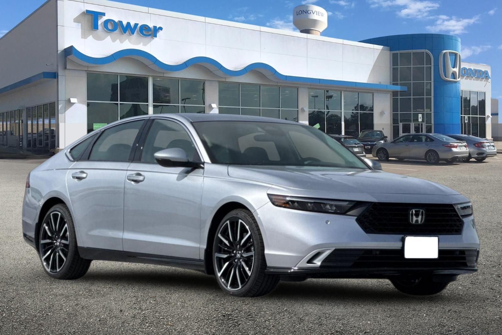 New 2026 Solar Silver Metallic Honda Touring image 2