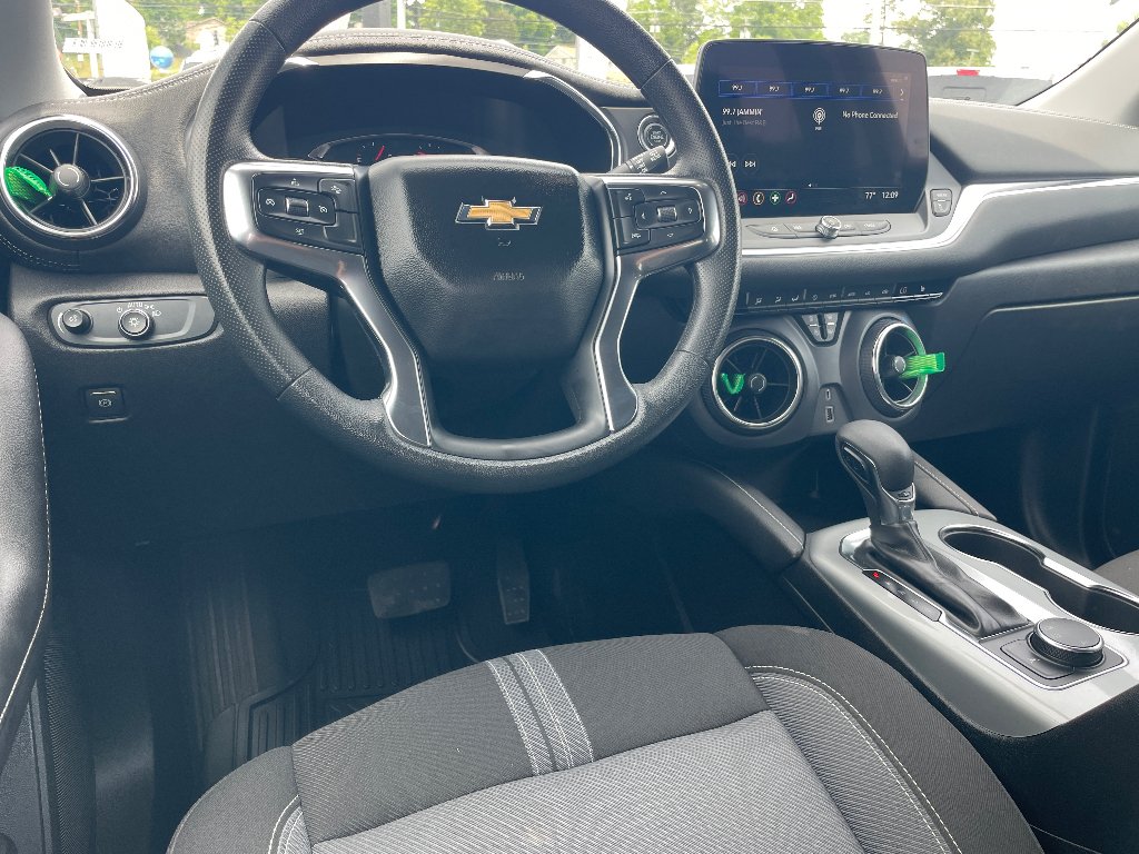 Used 2025 Black Chevrolet LT image 2