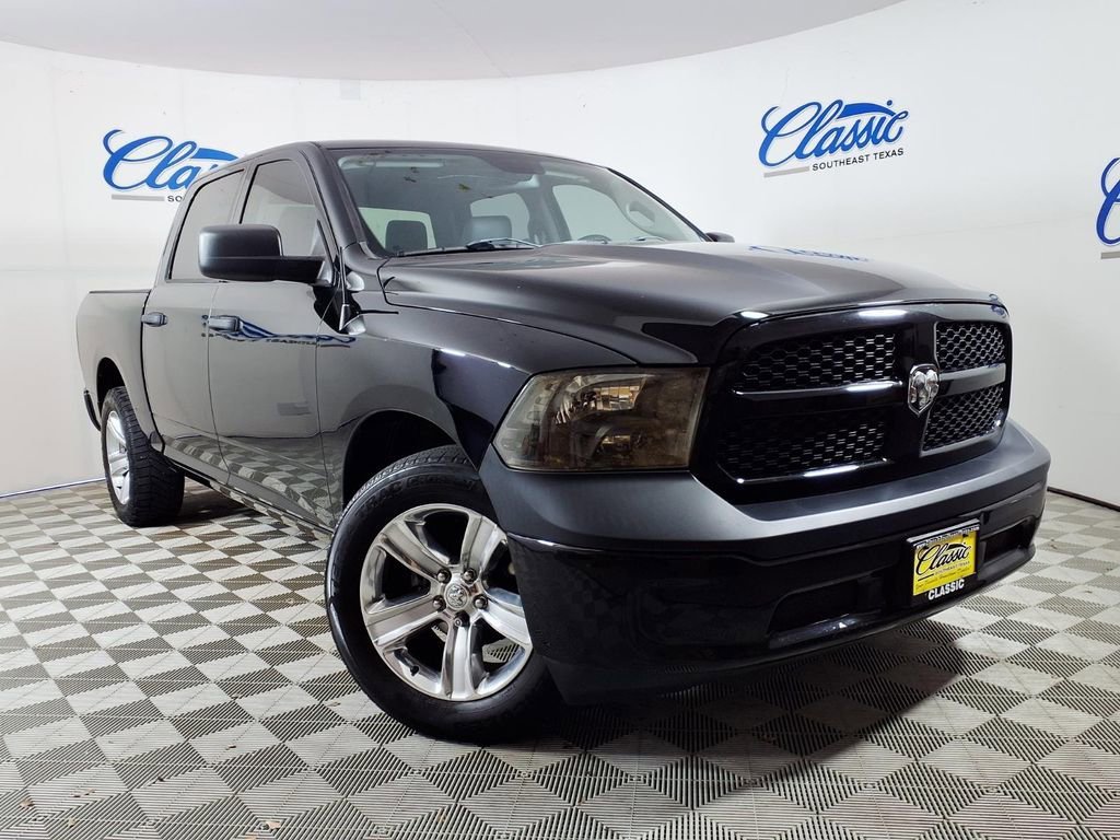 2019 RAM 1500 Classic Tradesman Crew Cab 5'7's photo