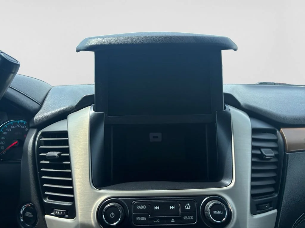 Used 2020 White GMC Denali image 25