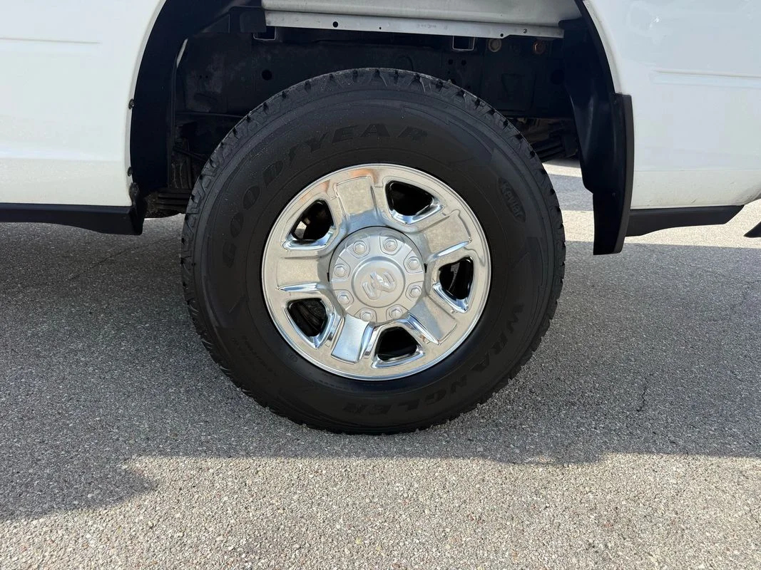 Used 2022  Ram Tradesman Crew Cab 4x4 8