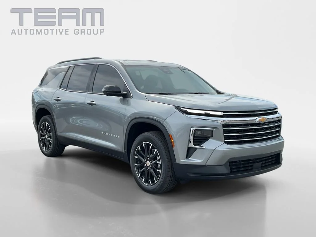 2026 Chevrolet Traverse FWD LT's photo