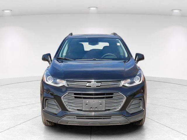 Used 2021 Chevrolet Trax LT with VIN KL7CJPSB4MB342852 for sale in White Bear Lake, Minnesota