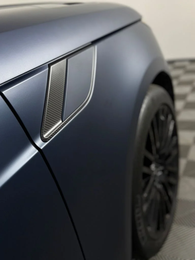 Used 2025 Velocity Blue SV Bespoke Ultra Metallic Satin Land Rover SV Edition Two image 45