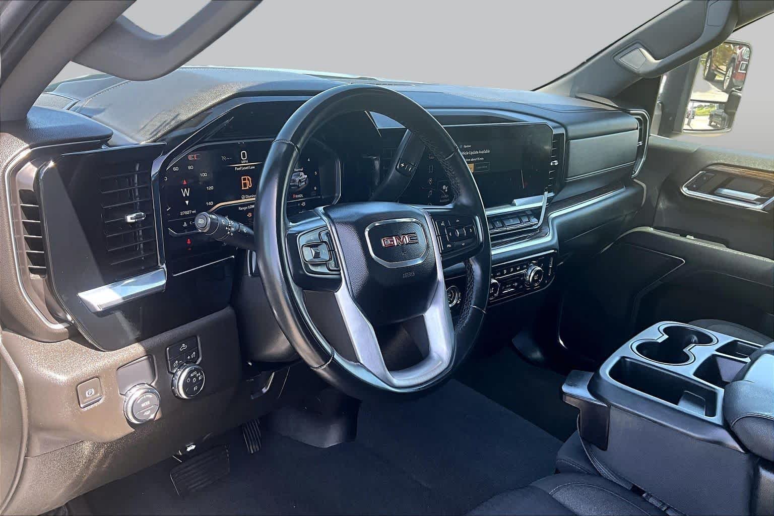 Used 2024 Sterling Metallic GMC Elevation image 18