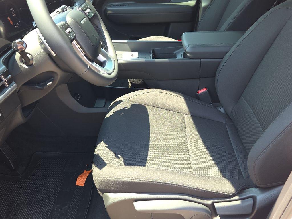 2026 Hyundai Santa Fe SE - Photo 16