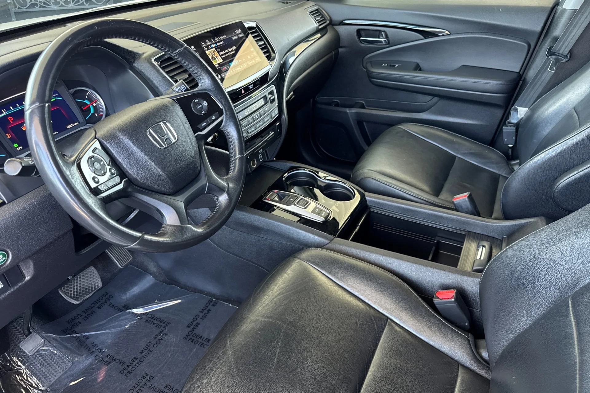 Used 2019  Honda Touring image 13