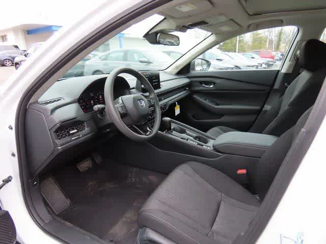 New 2026 Platinum White Pearl Honda SE image 2