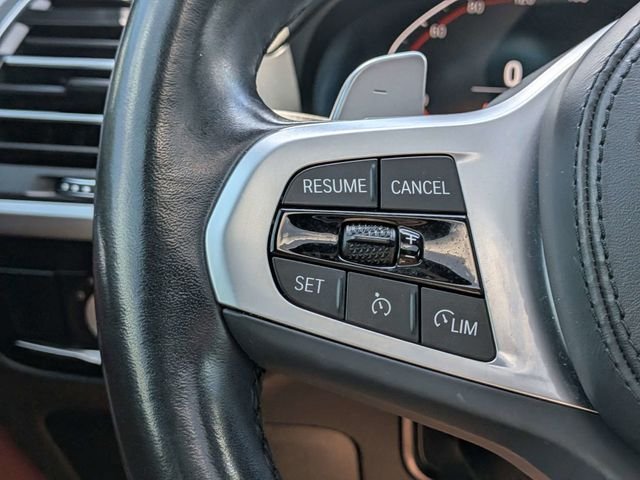 Used 2022 Gray BMW xDrive30i image 32