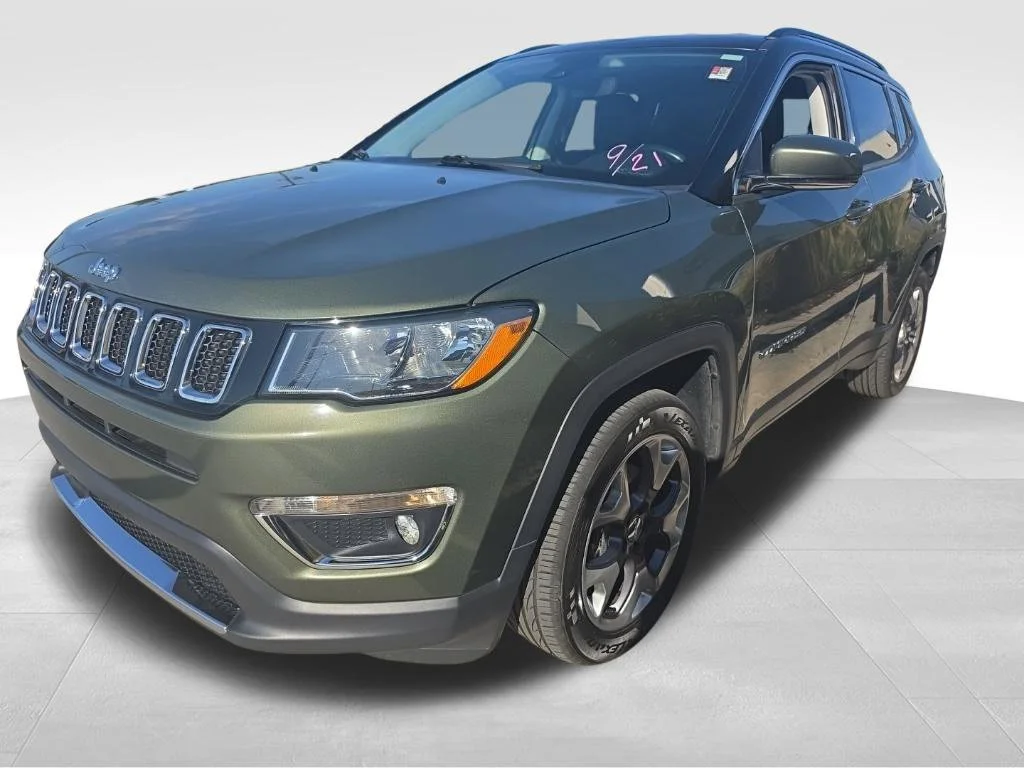 Certified Used 2021 Olive Green Pearlcoat Jeep Limited image 5
