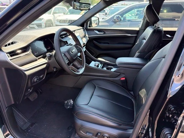 New 2026 Black Jeep  image 12