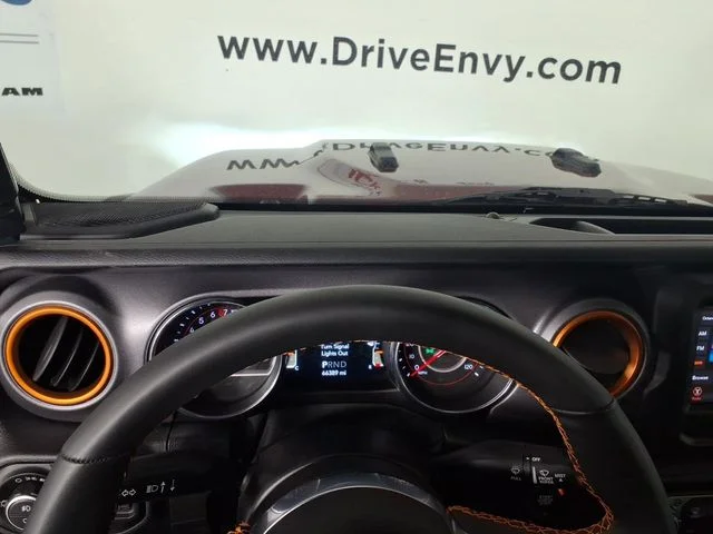 Used 2021 Red Jeep Mojave image 27