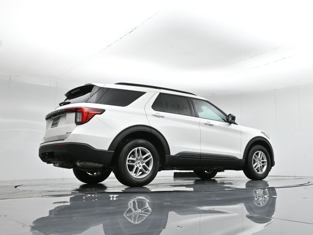 New 2026 Star White Metallic Tri-Coat Ford Active image 79