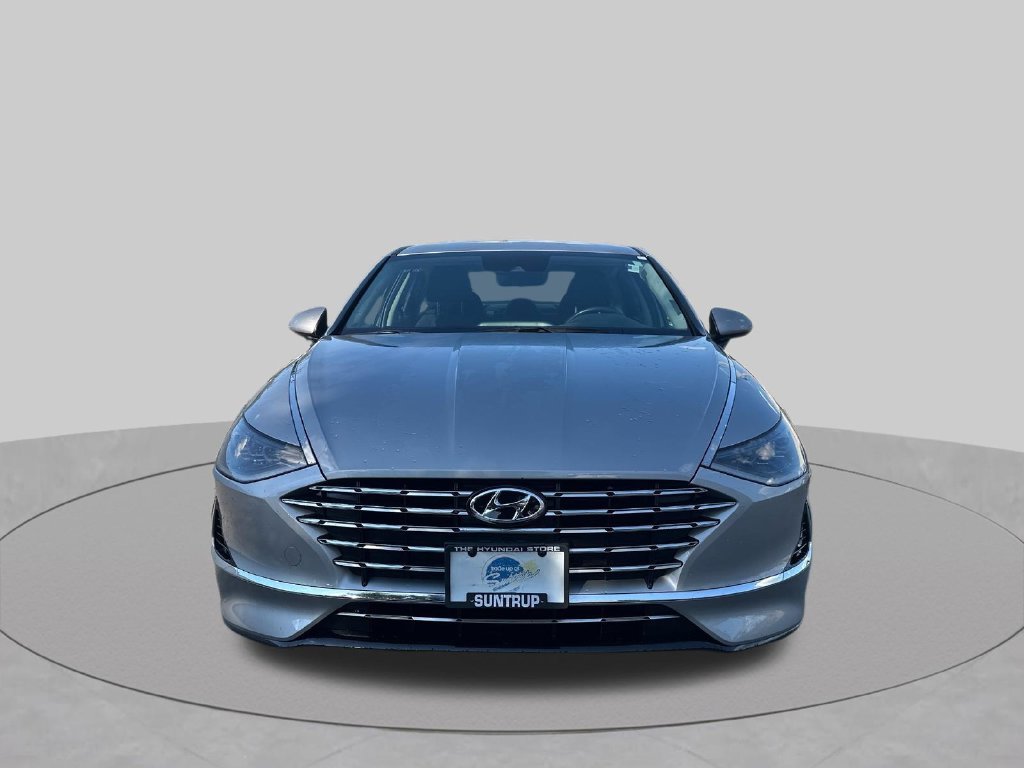 Used 2023 Silver Hyundai SEL image 11