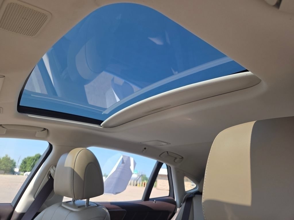 Used 2018 White Pearl Lexus 500 Base image 8