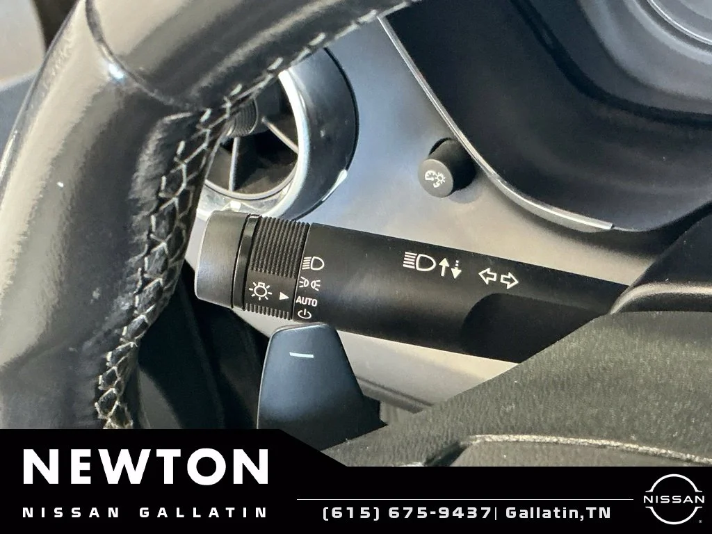Used 2019 Black Chevrolet 1LT image 38