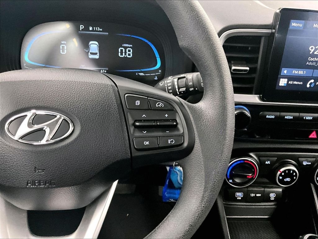 Used 2025 Lunar White Hyundai SE image 24