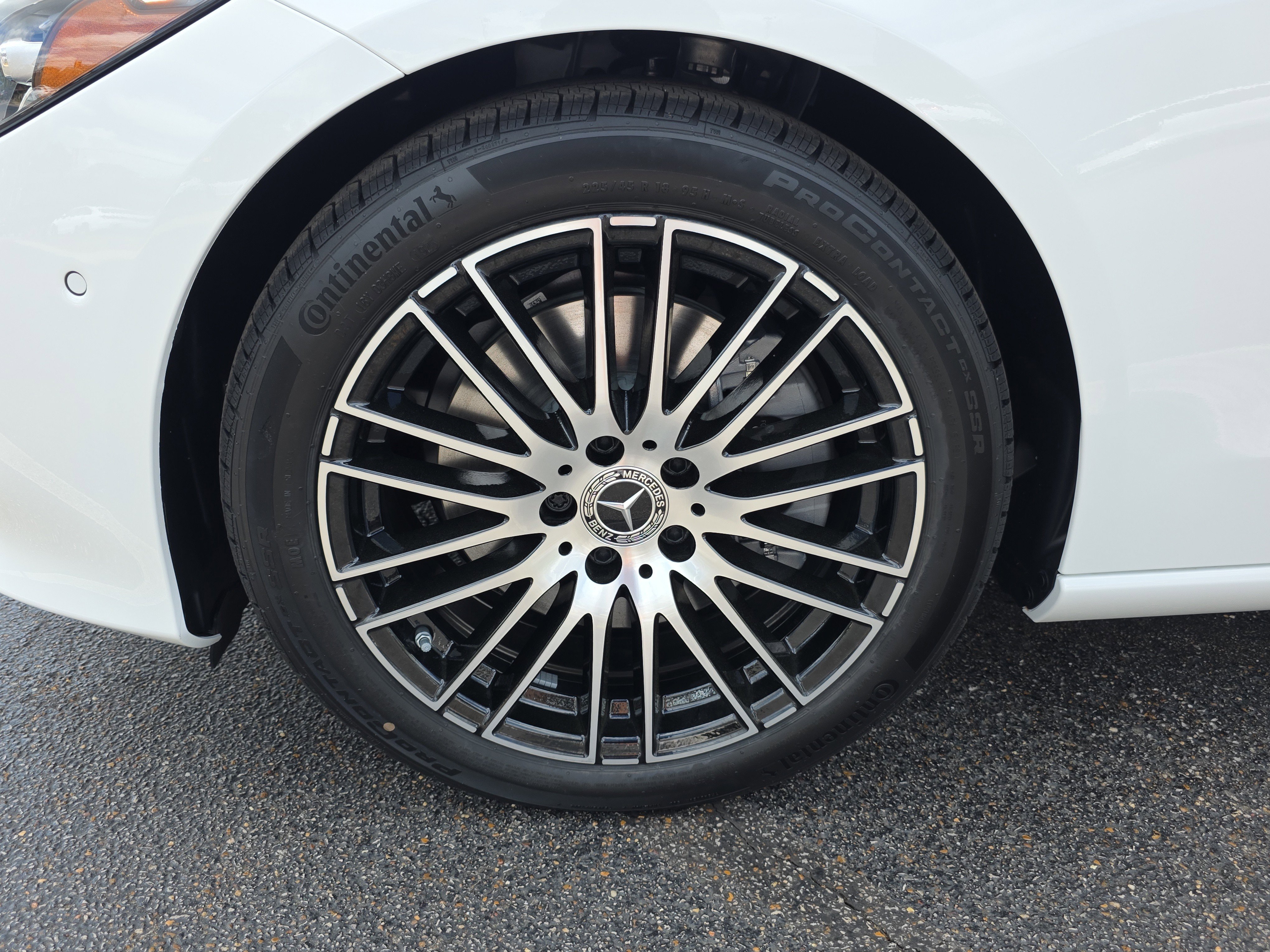 New 2026 Polar White Mercedes-Benz C 300 image 35