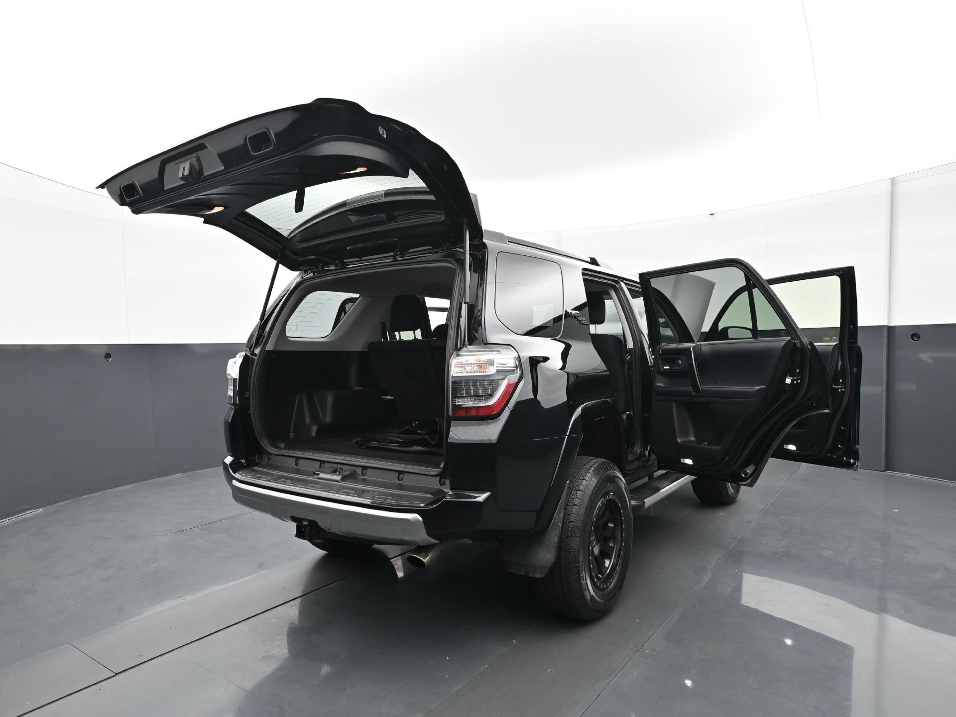 Used 2019 Midnight Black Metallic Toyota TRD Off-Road image 37
