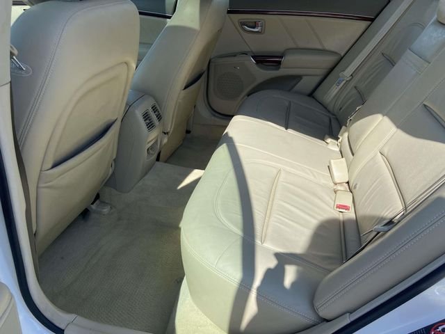 Used 2008 White Hyundai Limited image 8