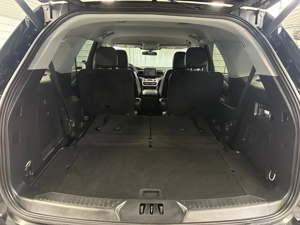2023 Ford Explorer XLT - Photo 23
