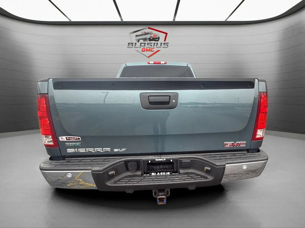 Used 2012 STEALTH GRAY METALLIC GMC SLT image 4