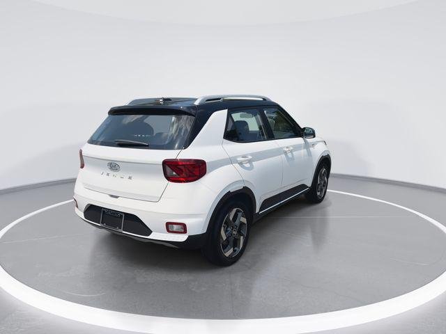 New 2026 White Hyundai SEL w/Two-Tone Roof image 8