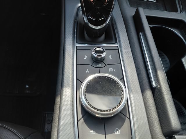 New 2025 Argent Silver Metallic Cadillac Premium Luxury image 17