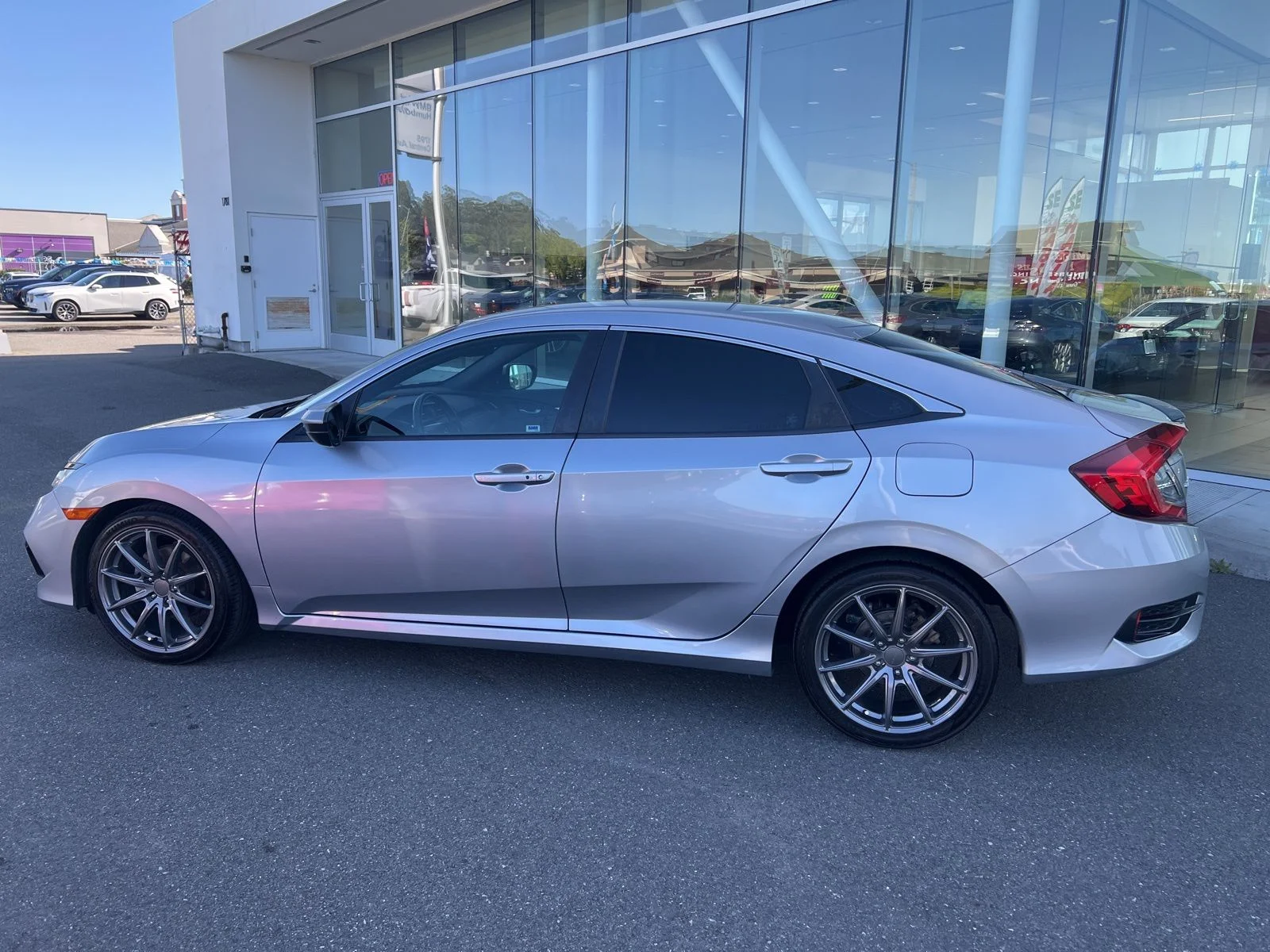 Used 2020  Honda Sport image 4