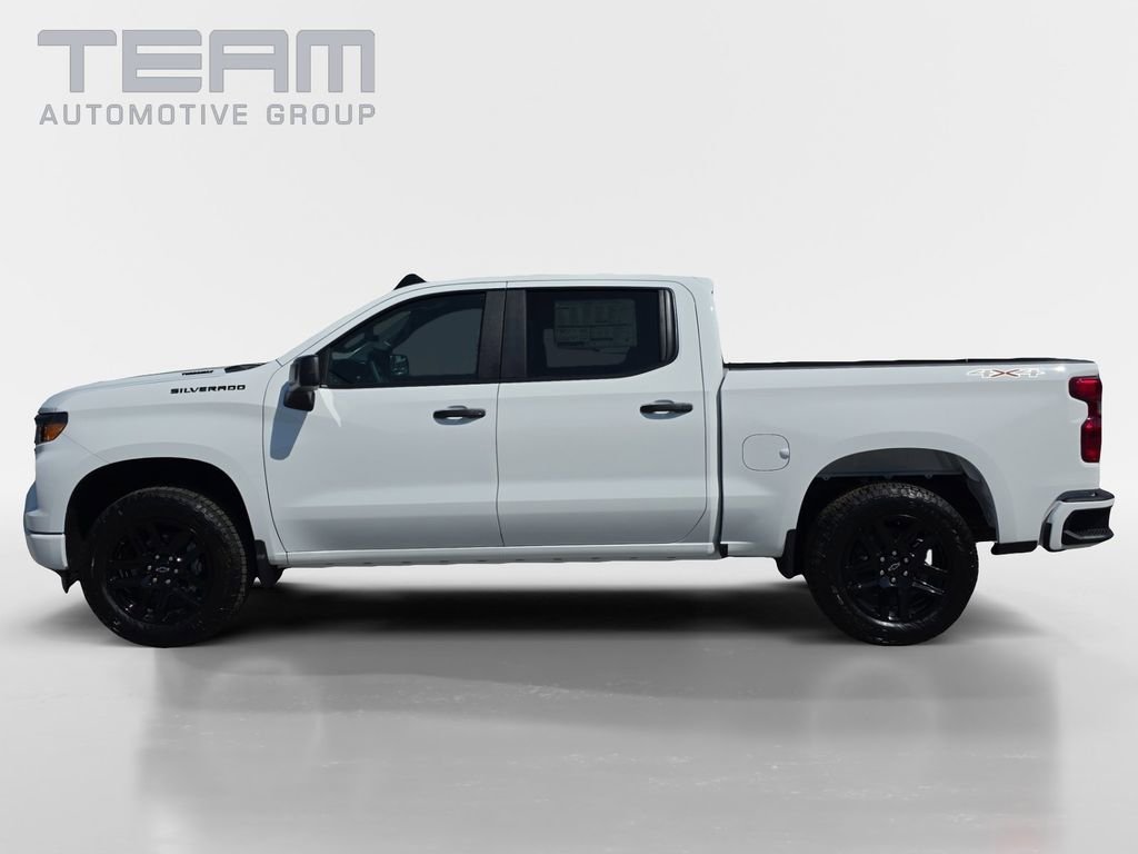 New 2026 Summit White Chevrolet Custom image 4